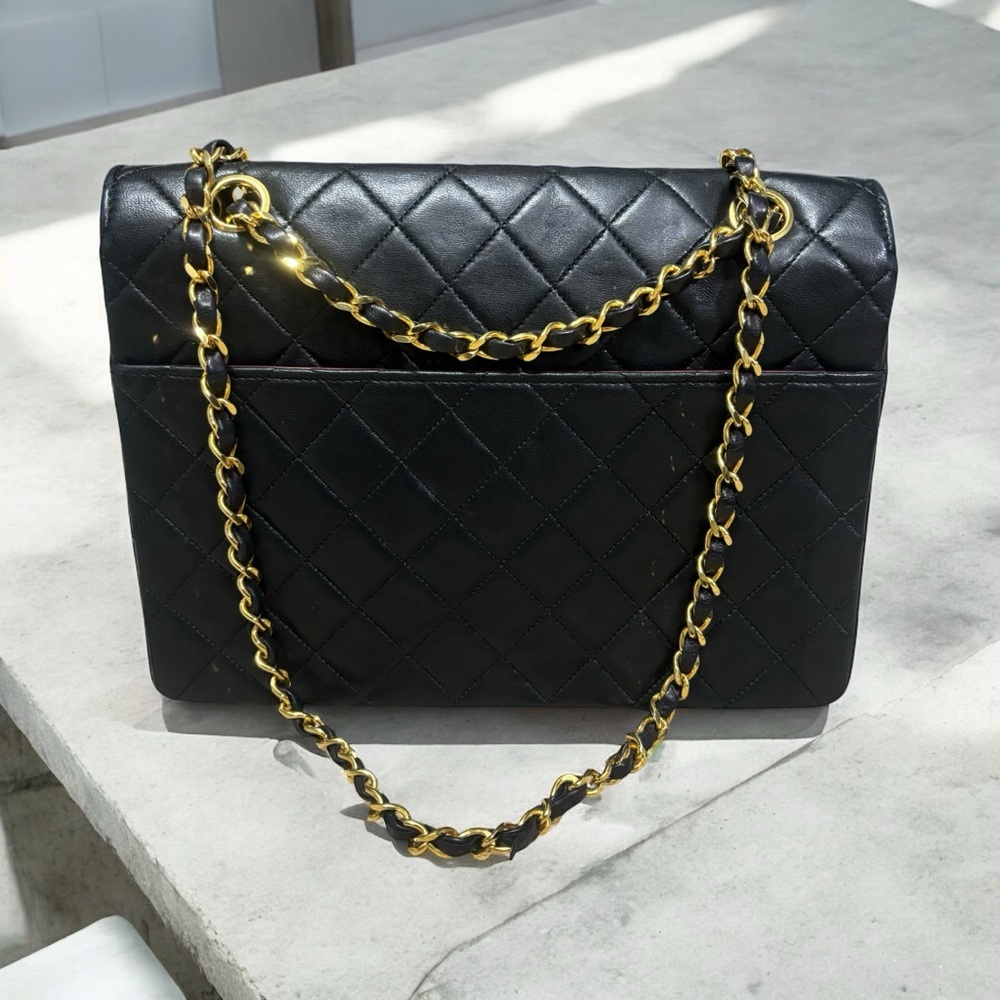 CHANEL Vintage 1986 Classic Quilted Lambskin Flap Bag Black/Red - Picture 6 of 15